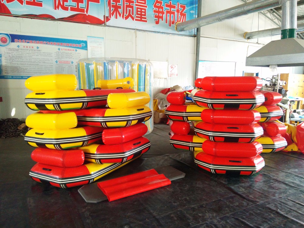 小型充气船